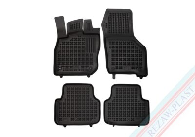 Autorohože gumové so zvýšeným okrajom Seat Leon IV (MK4) Sportstourer MHeV, facelift od 2024